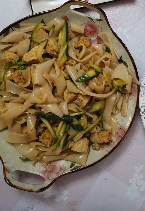 做法涼皮 涼皮的詳細(xì)做法