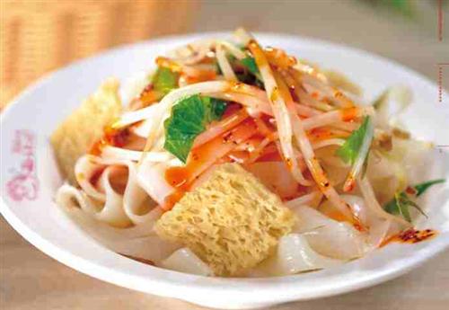 涼皮制作方法學習圖片，涼皮技術學習圖片，涼皮學習的費用圖片-中科商務網-中原小吃培訓學校